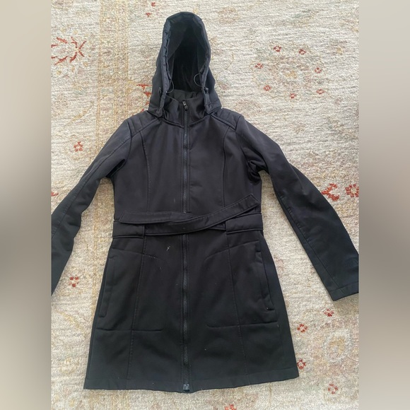 Used Women's North Face fur-lined Belted jacket - Picture 2 of 9